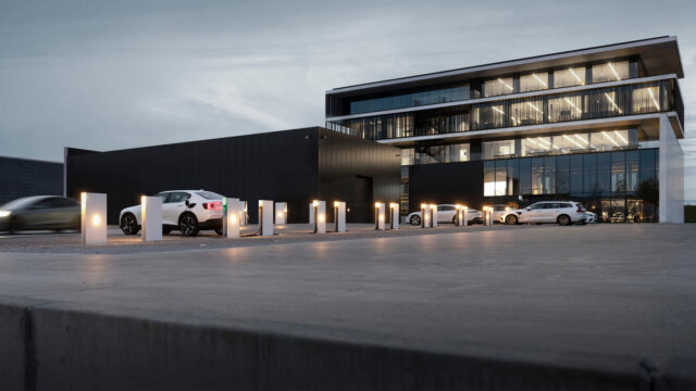 Header 16x9 EI business