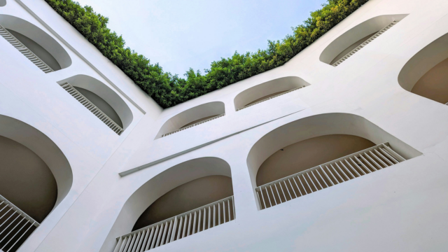 SMAPPEE Blog EV charging for Boutique Hotels Balcony Architecture