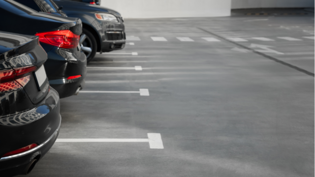 SMAPPEE Blog Hotels ISO 15118 20 AFIR Car Parks Parked Cars