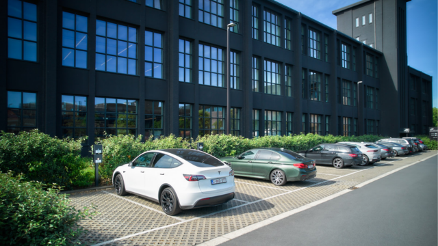 SMAPPEE Blog Roll Out Ev charging for multi sites workspace Coton Park parking Office Building