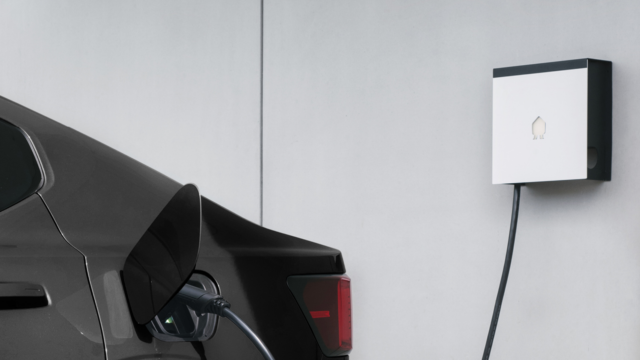 SMAPPEE Blog Split Billing Charger at home